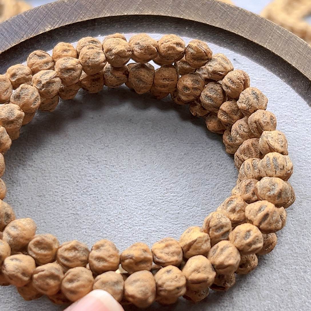 柏香籽/百香籽手串吉*