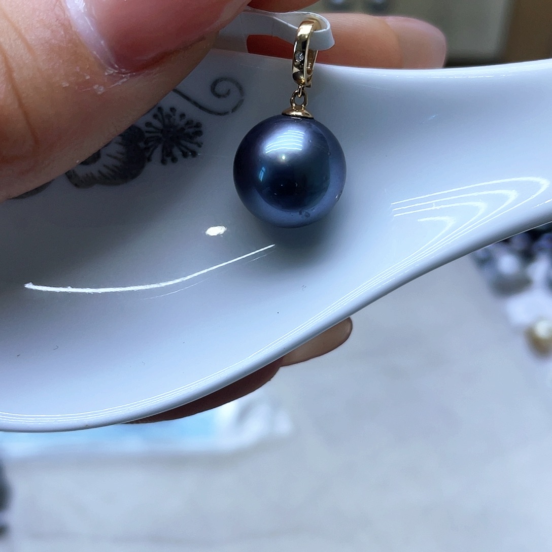 海水珍珠颈饰18K金镶嵌