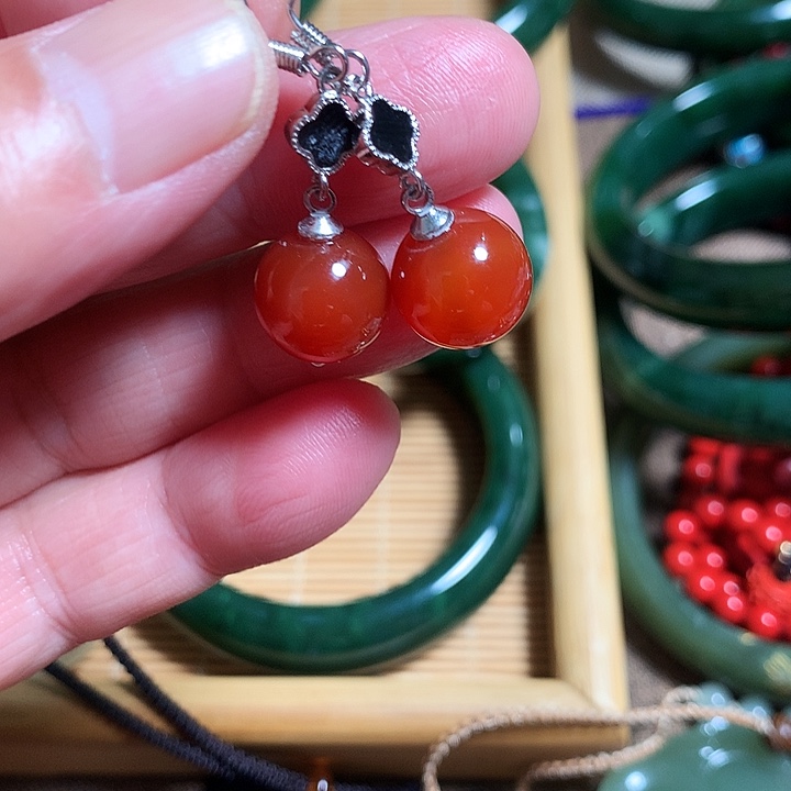 套链未镶嵌透闪石质玉