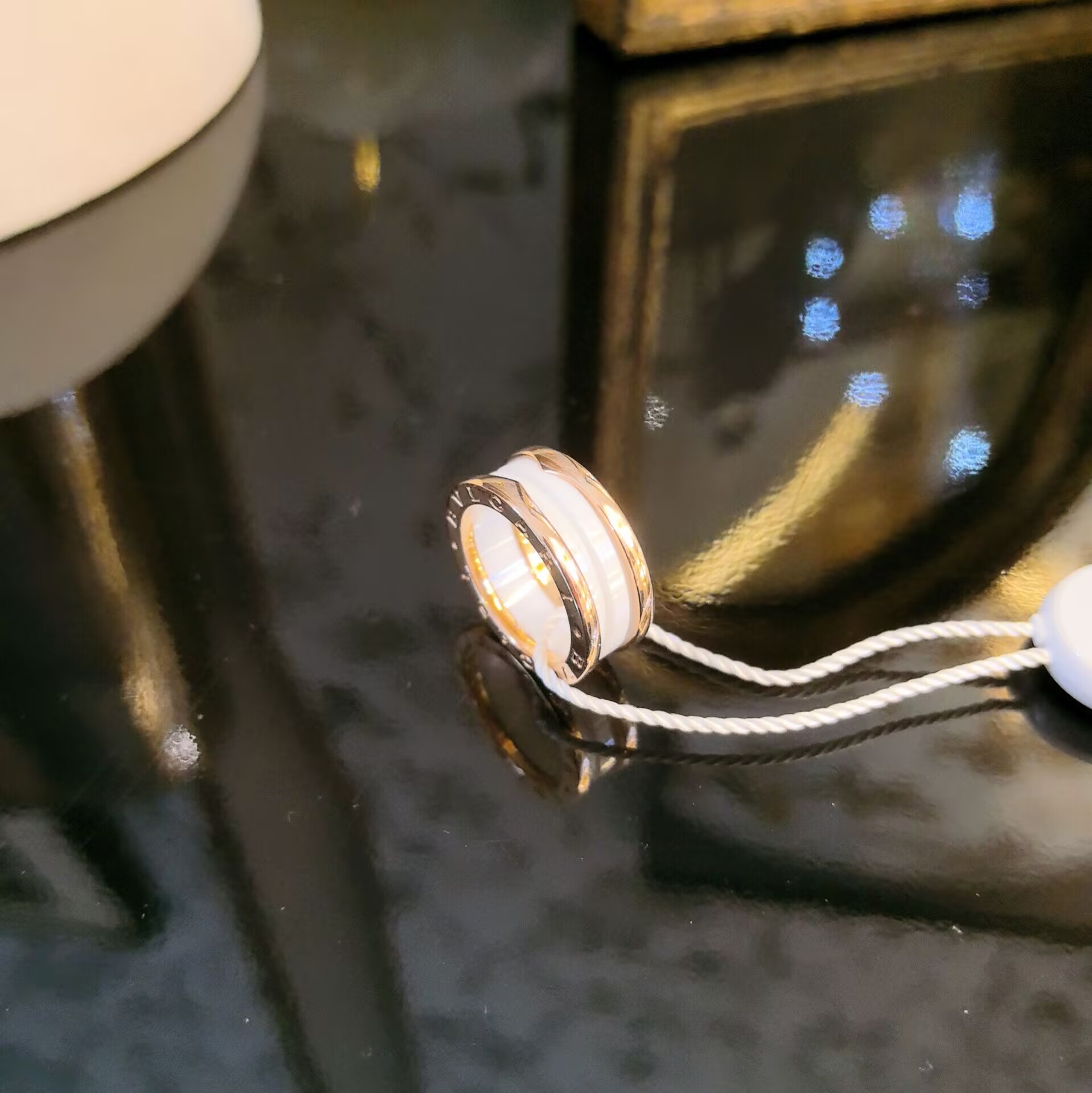 99新 BVLGARI/宝格丽 Bzero1白陶瓷三环戒指/玫瑰金/有号选