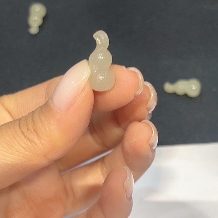 和田玉（青白玉）未镶嵌颈饰