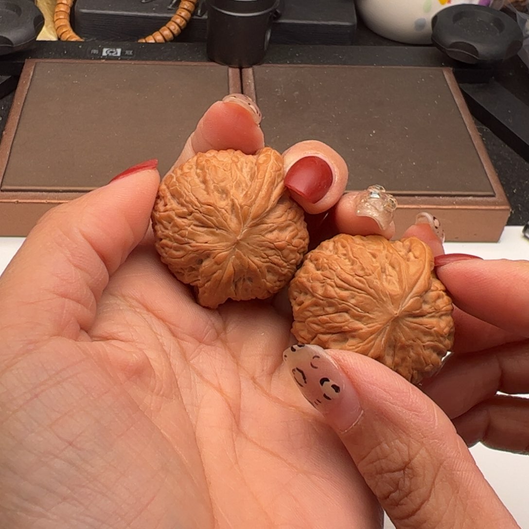 文玩核桃吊坠滢铁锤38