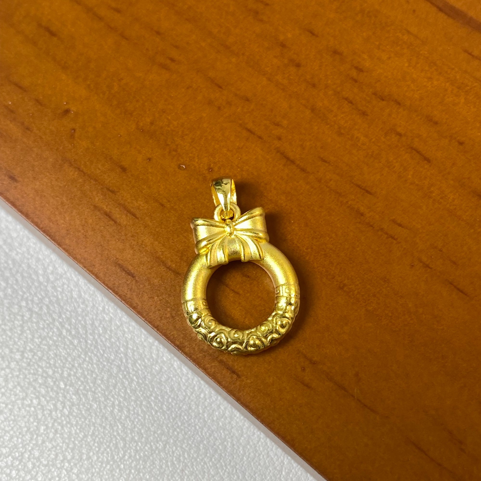 黄金足金999吊坠在逃公主蝴蝶结066