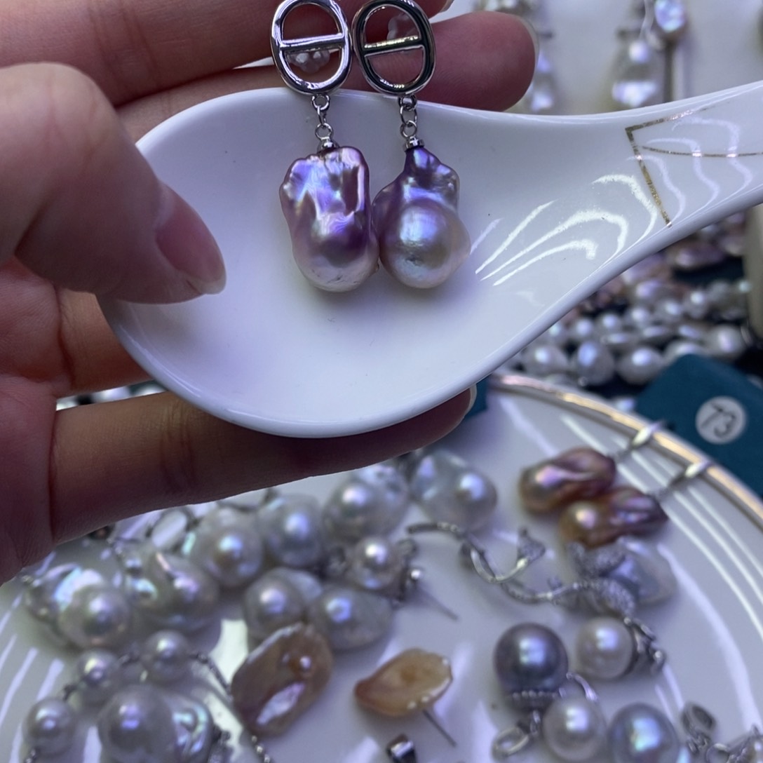 淡水珍珠耳饰合金