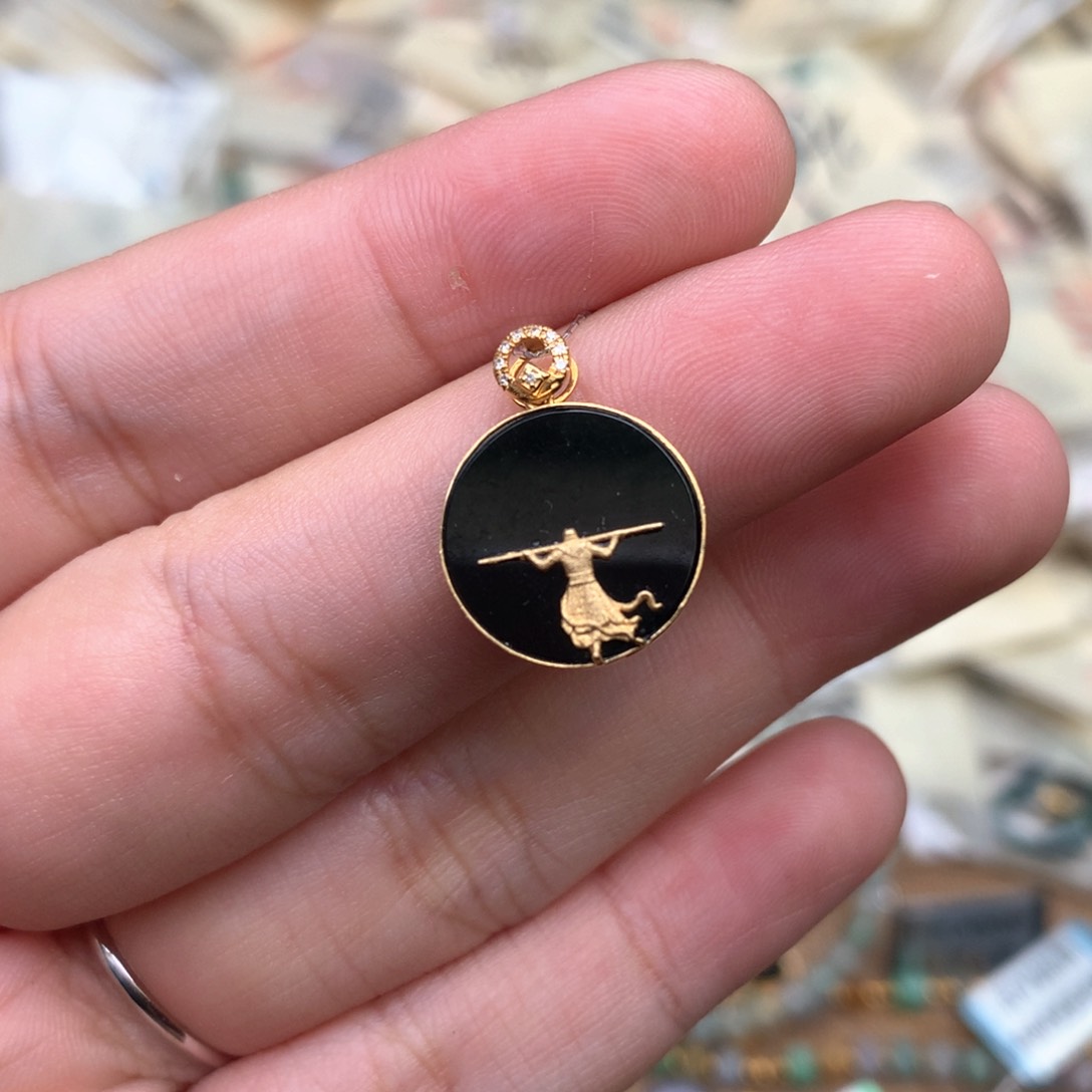 【闪购商品】18K金镶嵌挂件翡翠一