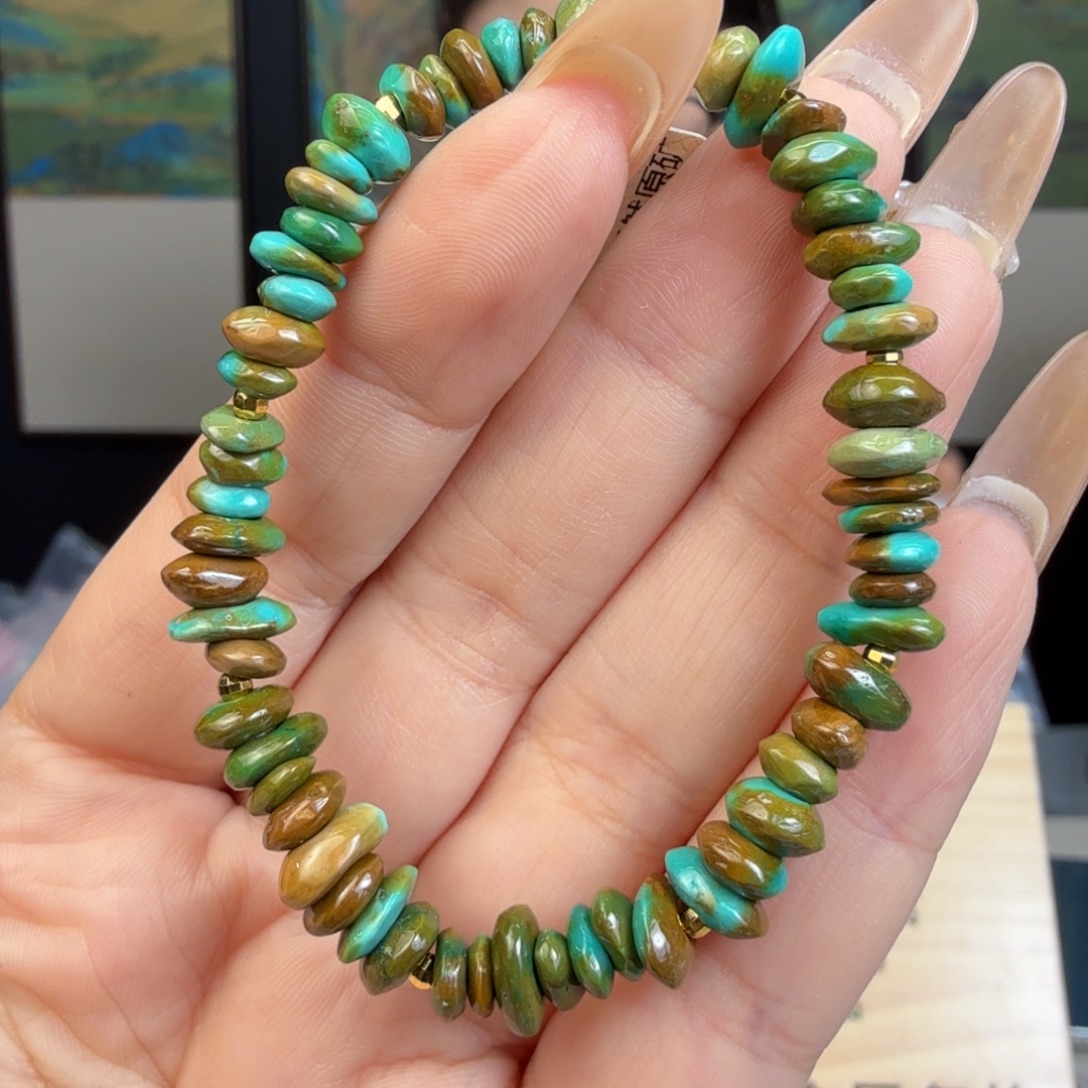 绿松石未镶嵌珠宝奇石