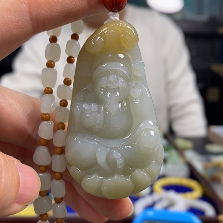 明***明和田玉未镶嵌颈饰