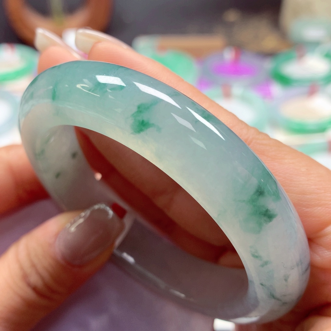 翡翠手镯未镶嵌54正23号88