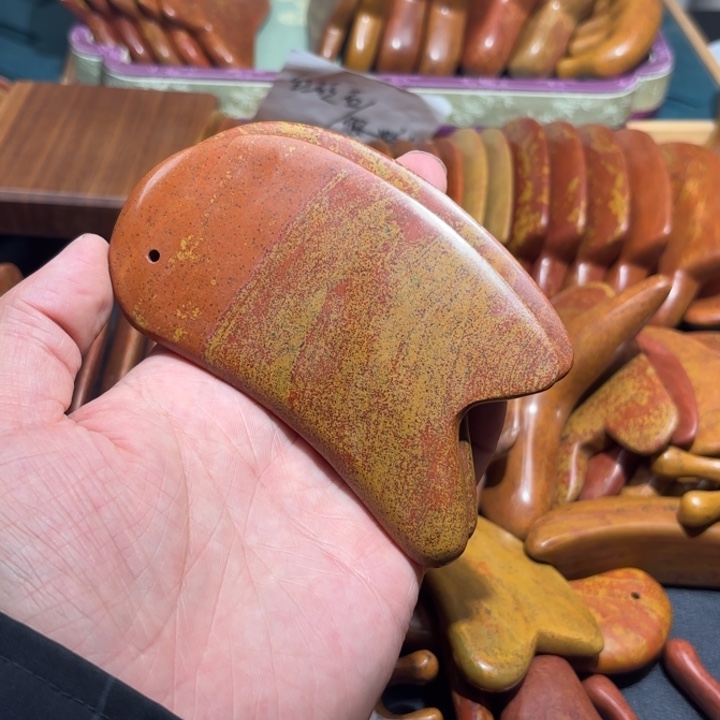 红砭石精品款薄边刮痧板