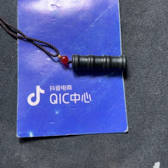 和田玉颈饰未镶嵌加*们