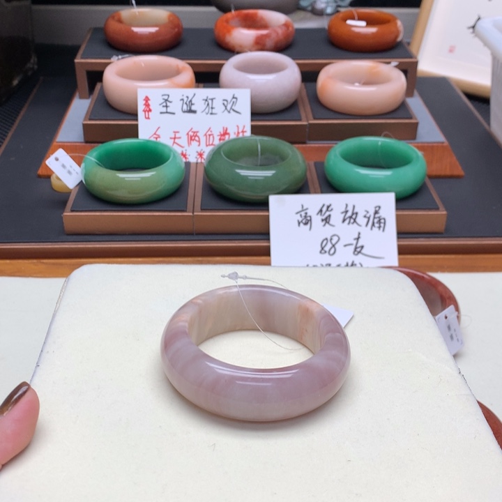 退***女石英质玉（非洲翠）合金佘太翠