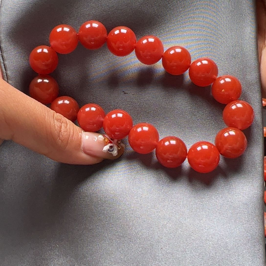 南红玛瑙手串未镶嵌1*3