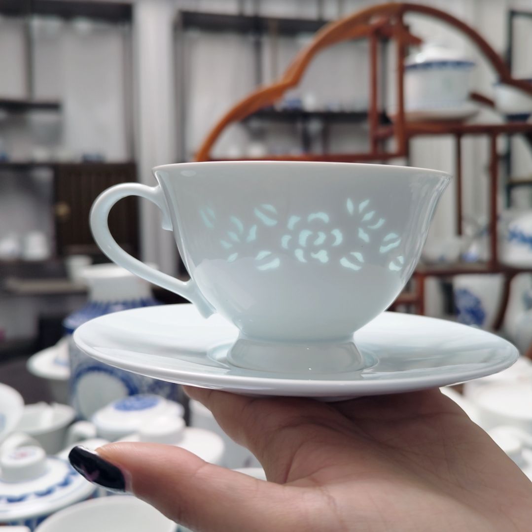 陶瓷青釉玉牡丹咖啡杯一杯一碟