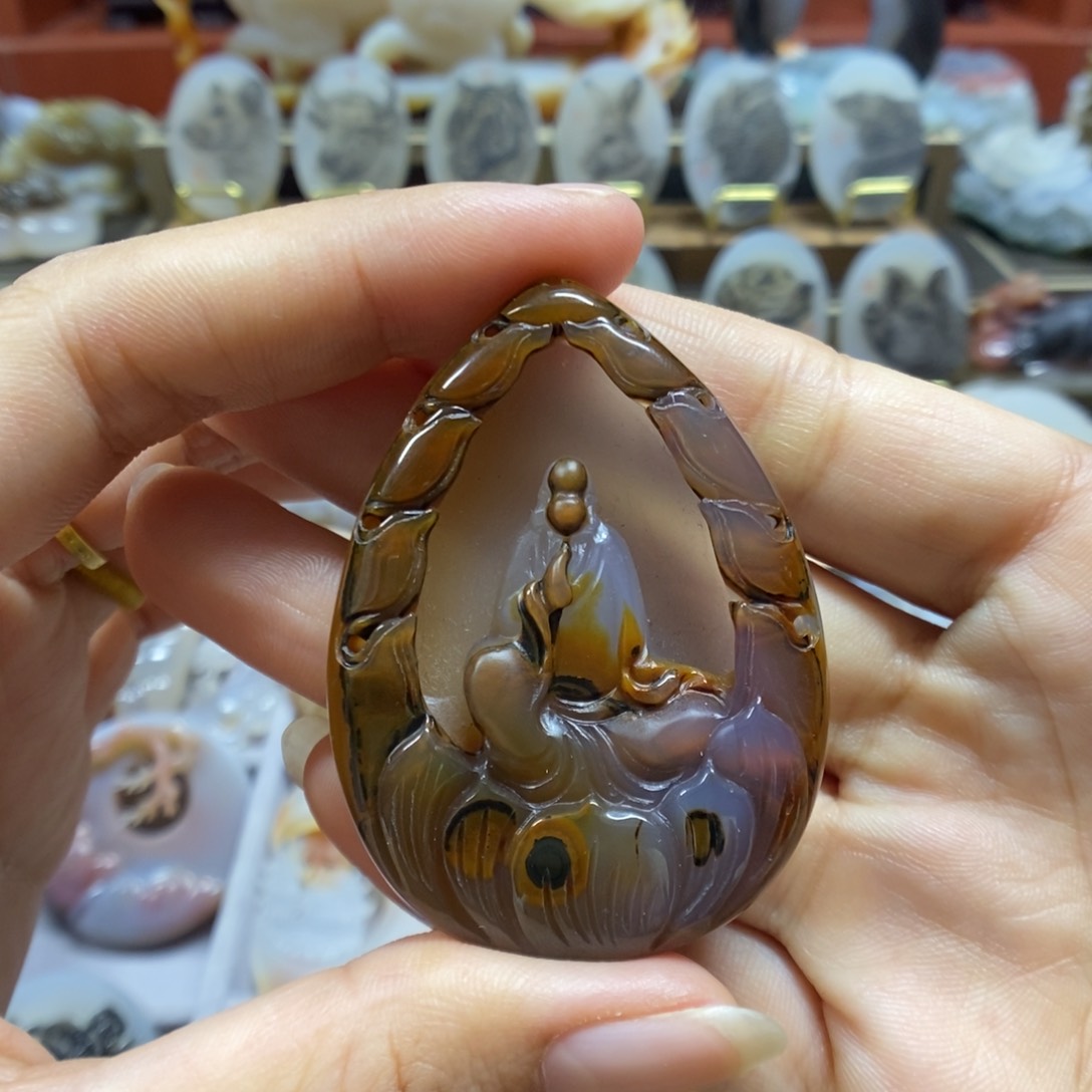 玛瑙/玉髓颈饰未镶嵌