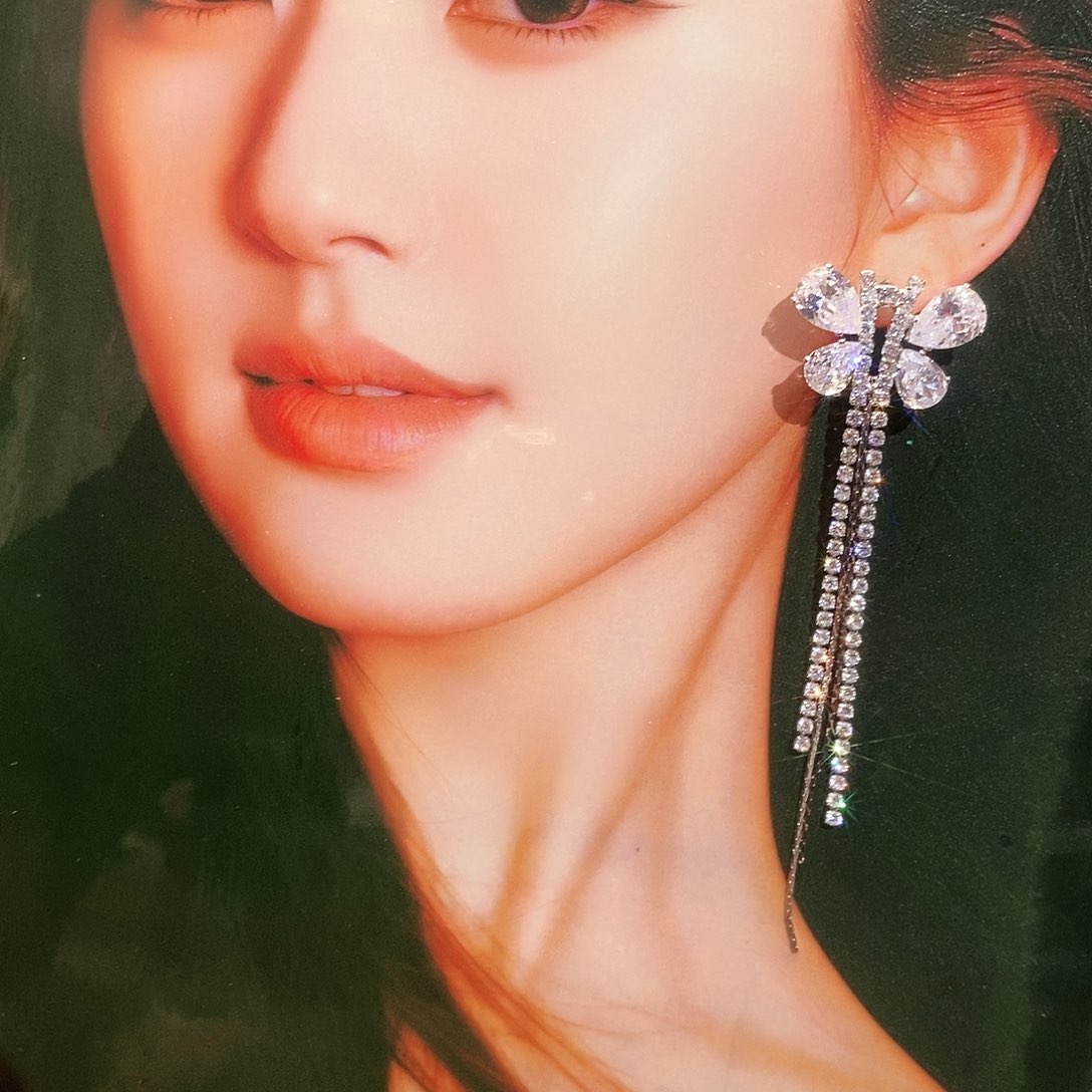 【闪购商品】纯铜925银锆石素