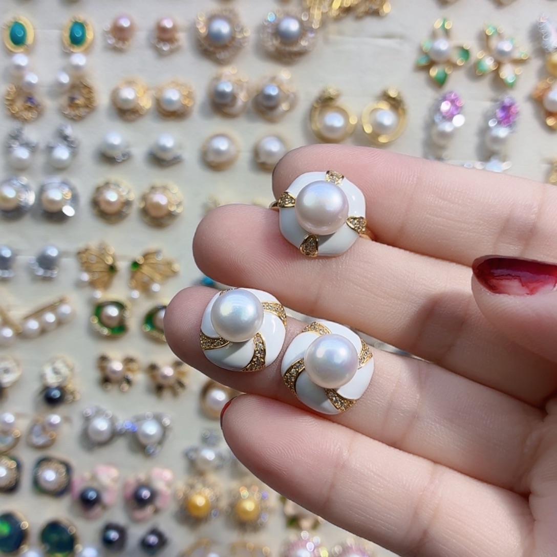 合金耳饰淡水珍珠