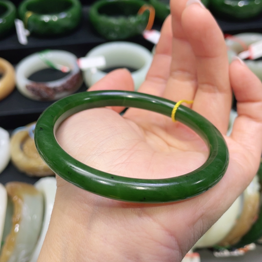 未镶嵌手镯和田玉94