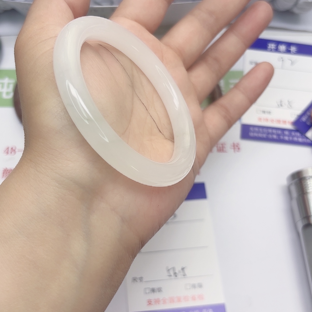 石英质玉未镶嵌手镯93/5657