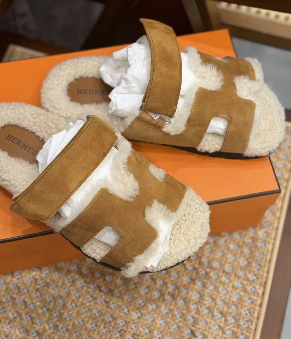 全新未使用 Hermes/爱马仕 二舅毛绒拖鞋 40.5码 12010000