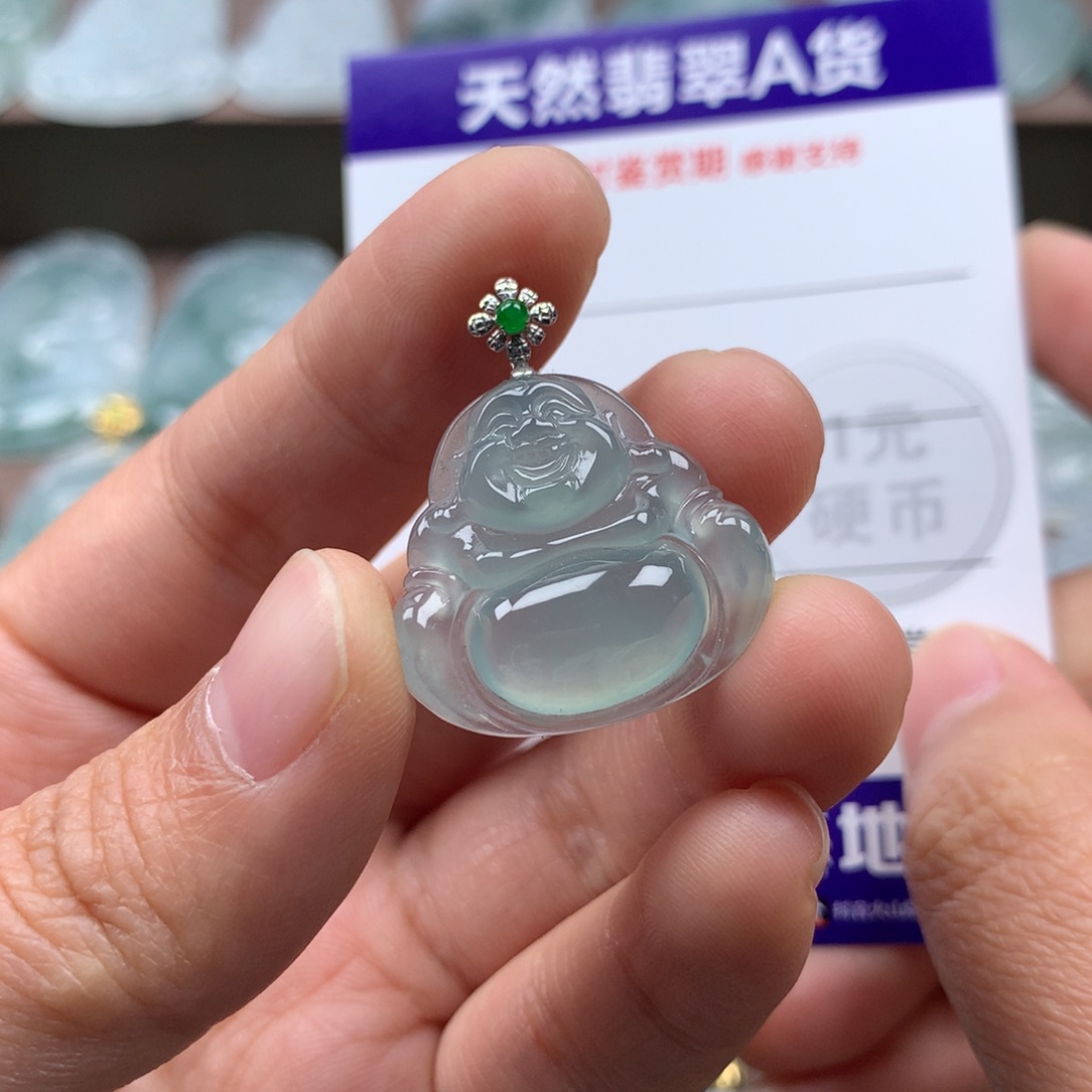 颈饰18K金镶嵌翡翠忙***姐天然翡翠