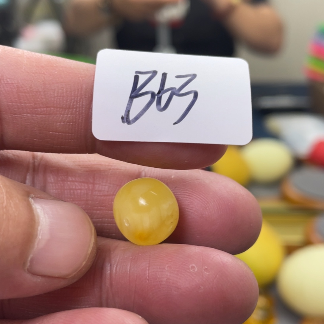 手链琥珀未镶嵌多样性发，发其中一件