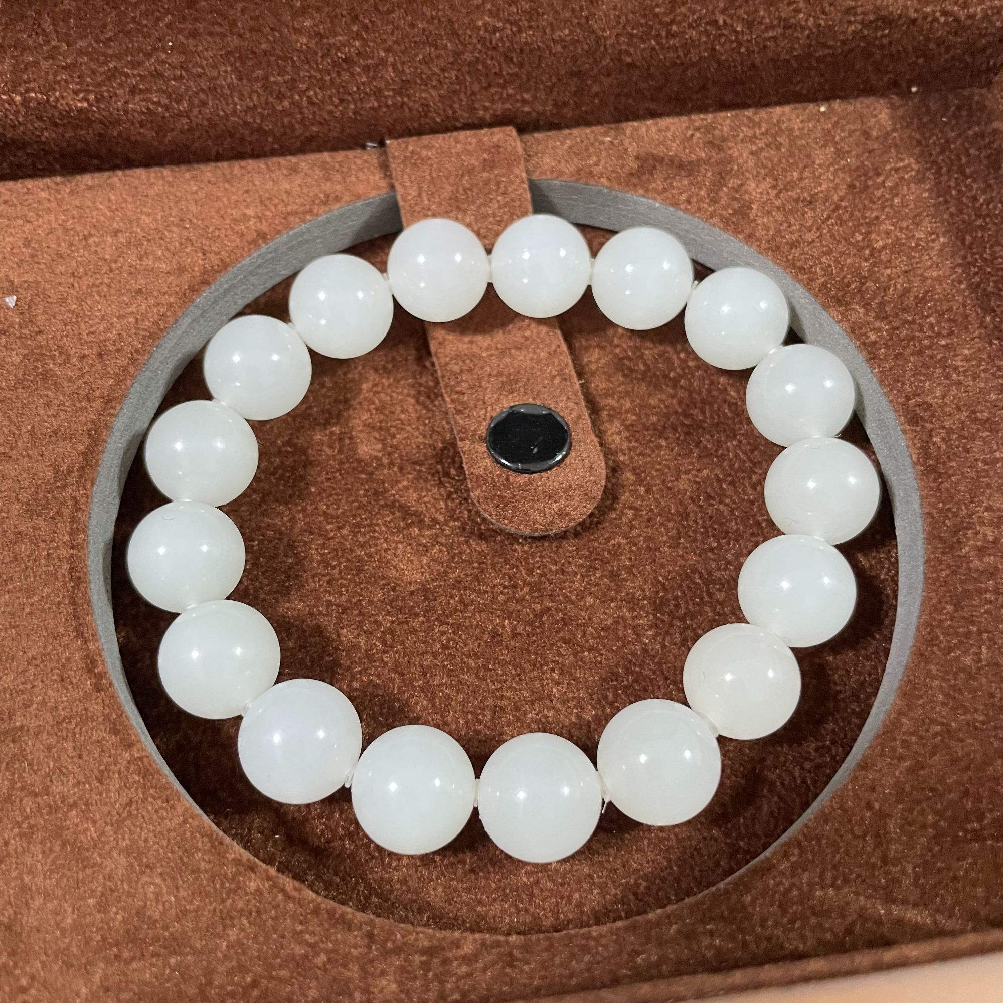 卡12新疆且末白玉冰底手串精品