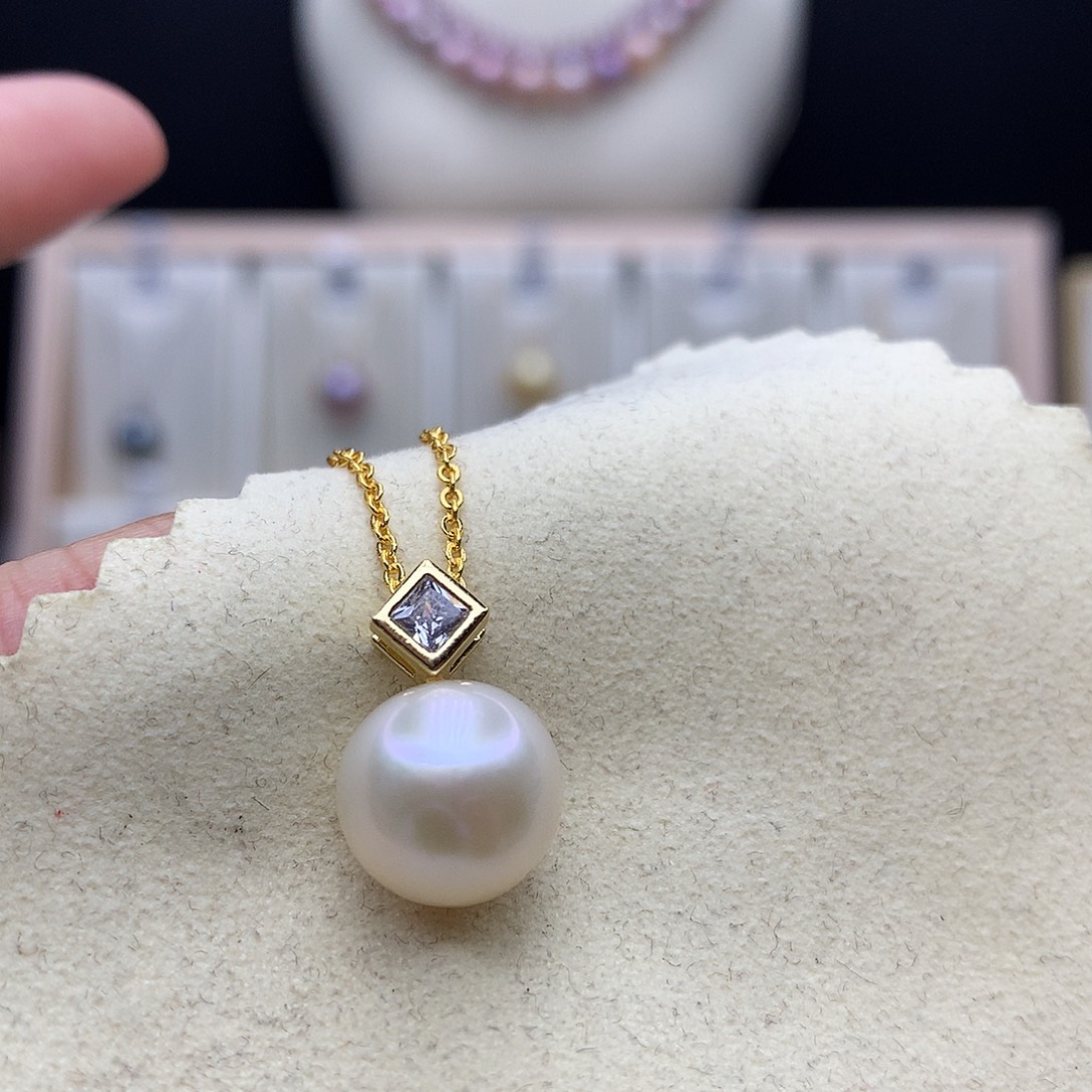 淡水珍珠合金颈饰