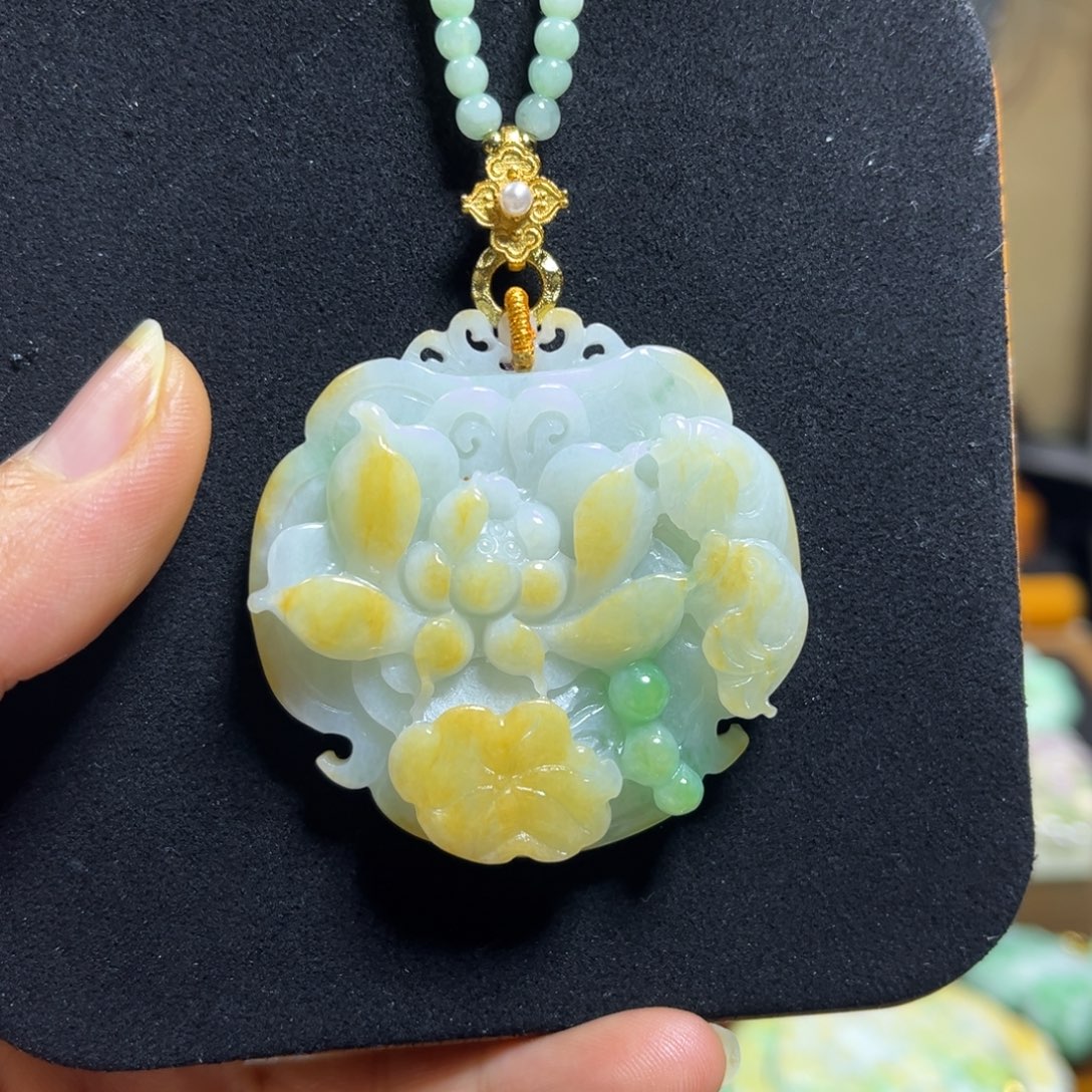 翡翠未镶嵌颈饰天然翡翠