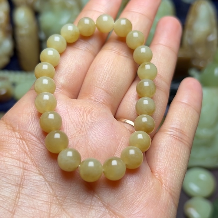 洋***眯岫岩老玉（透闪石质玉）未镶嵌把件