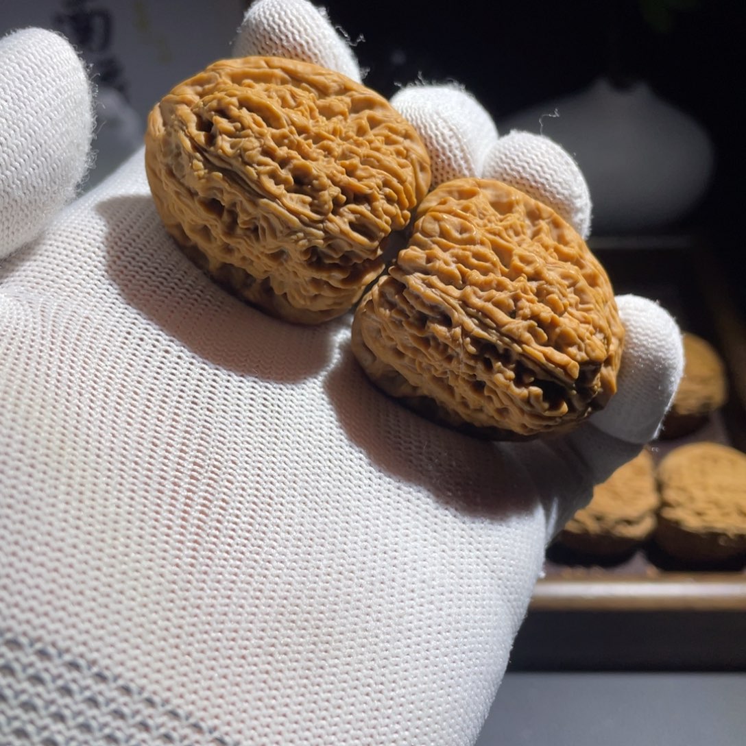 文玩核桃吊坠S****.核桃