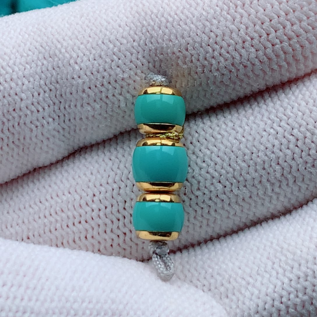 绿松石颈饰未镶嵌