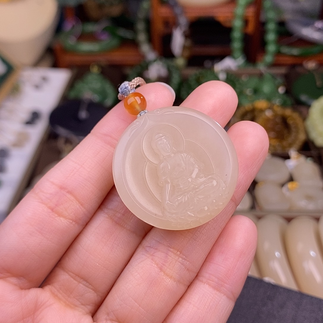 和田玉熟藕粉老料药师佛清货价未镶嵌