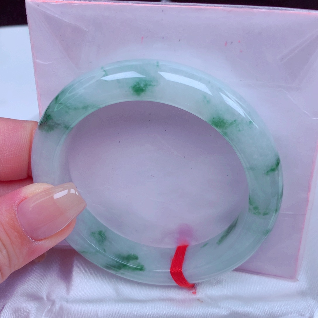 翡翠未镶嵌手镯手镯