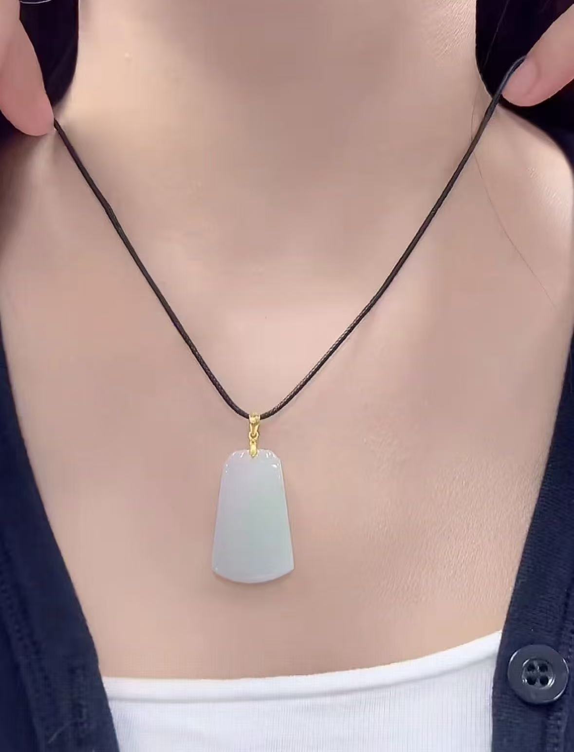 官方正品翡翠A货无事牌（多样性发货发一个）宽18-20高哦28-30厚3-5