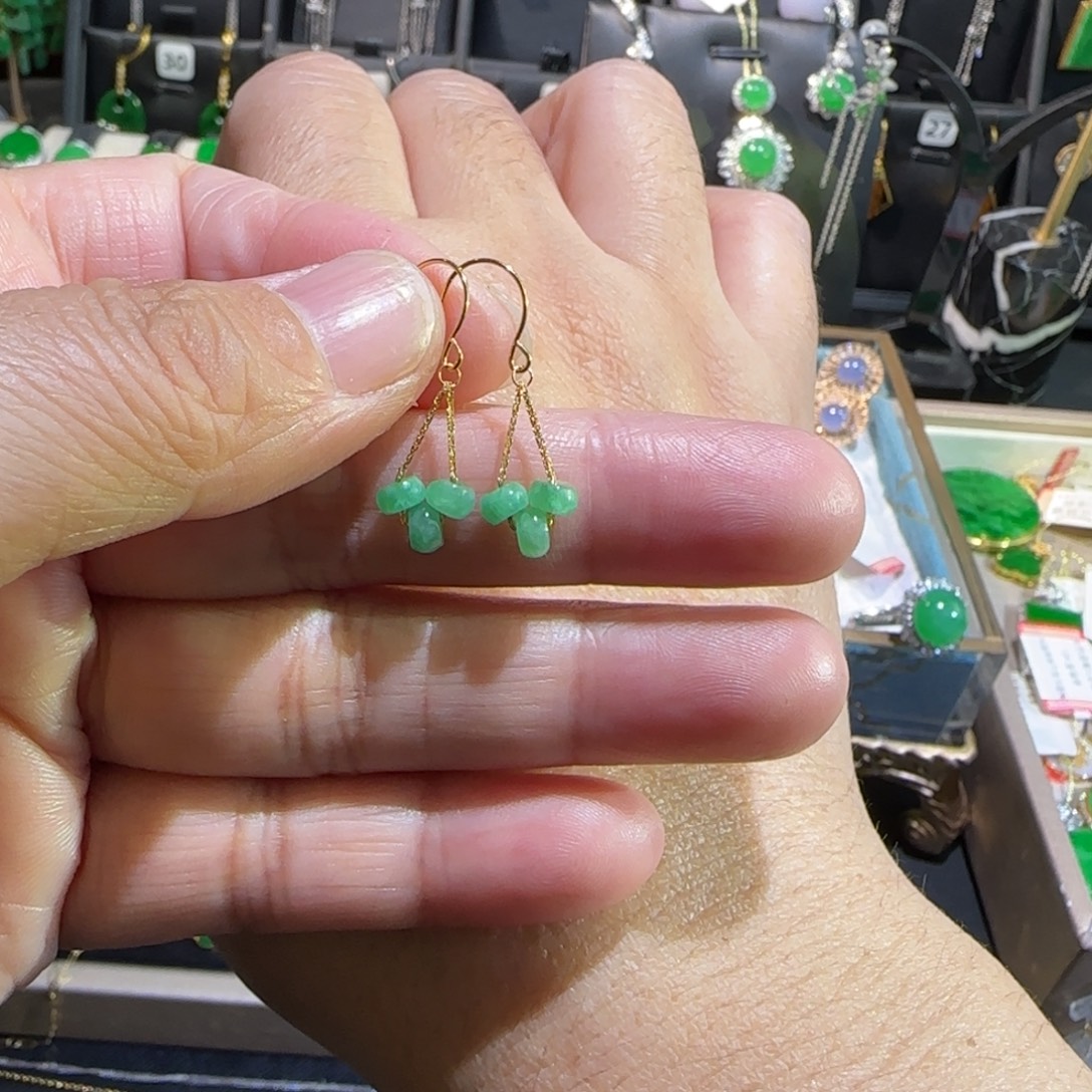 翡翠18K金镶嵌颈饰耳钩