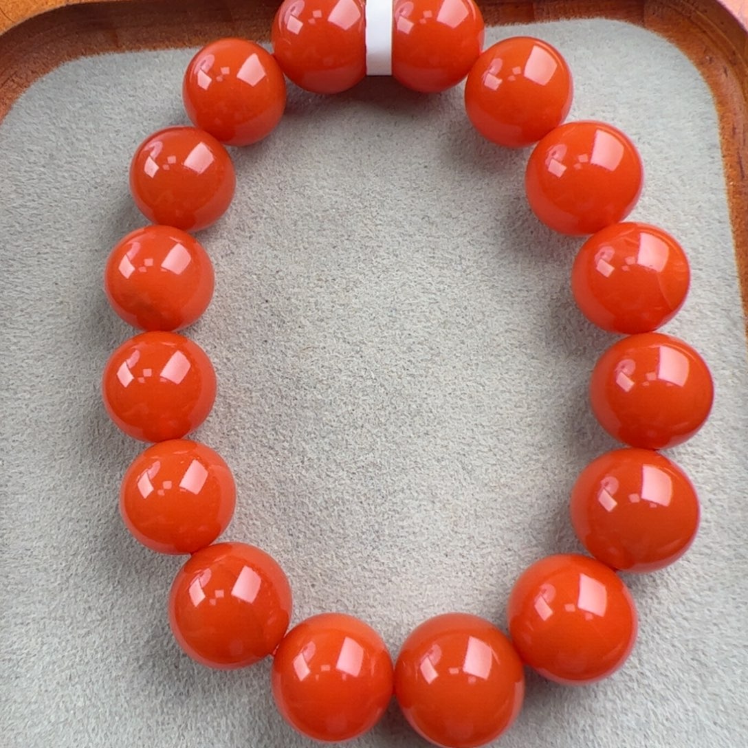 浅***笑南红玛瑙未镶嵌（保山滴水洞圆珠13mm