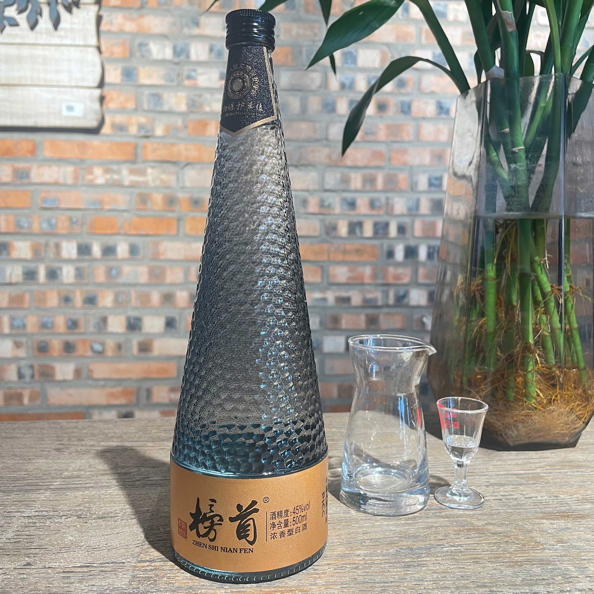 榜首历时五年 浓香型纯粮白酒45度500ml
