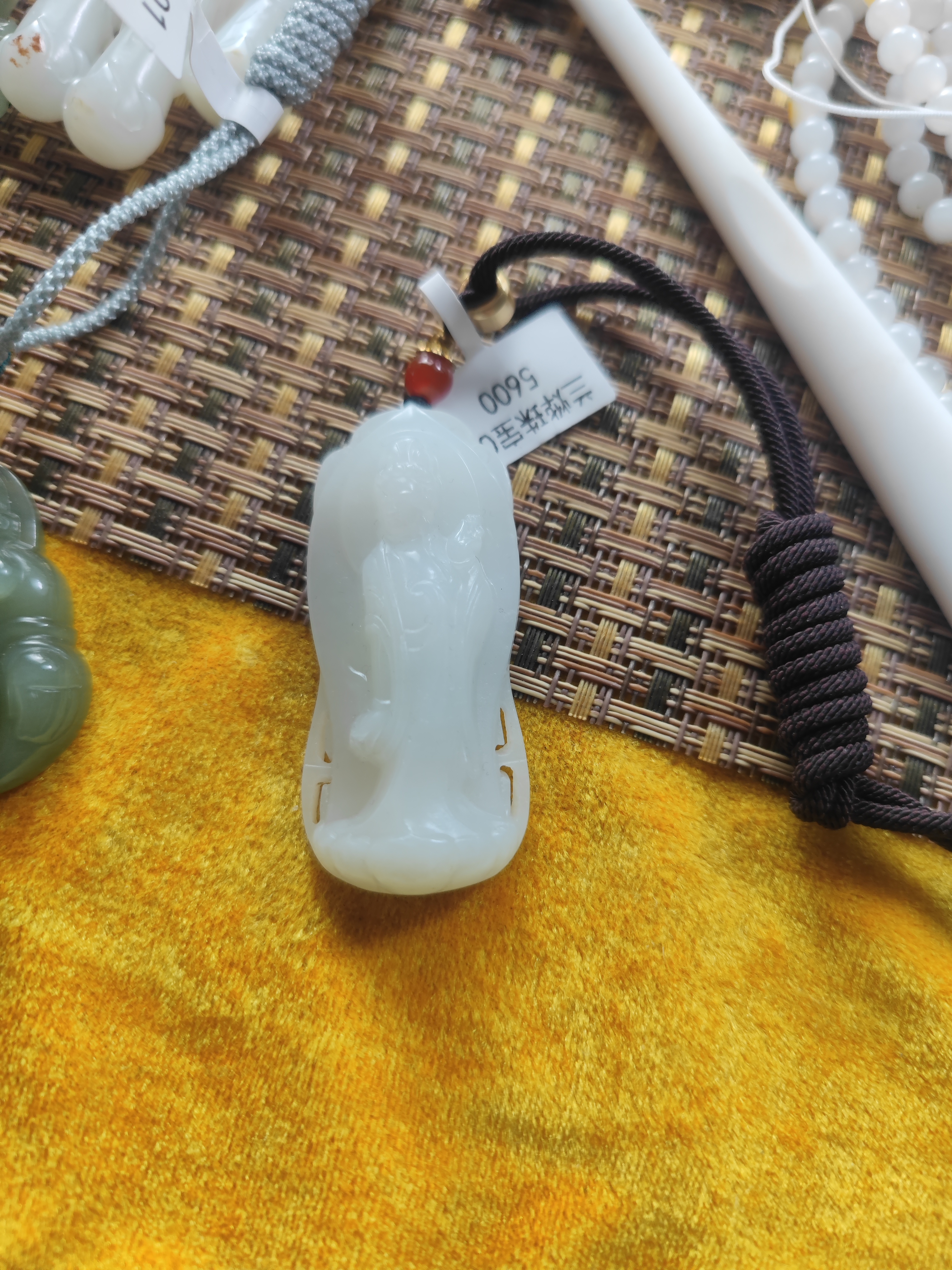 和田玉观音立体观音