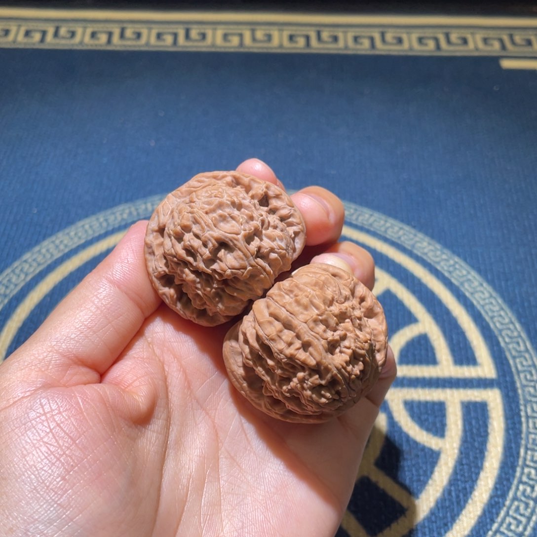 文玩核桃吊坠2号41尺全品白狮子