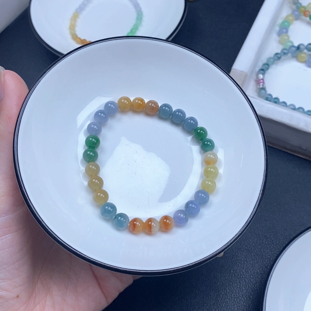 花***俞翡翠未镶嵌颈饰翡翠