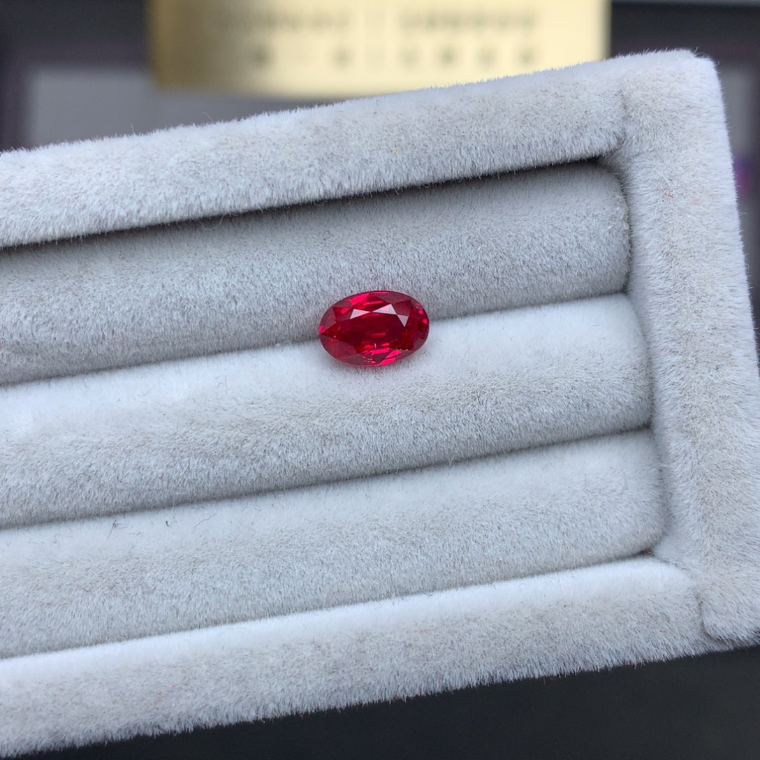 红宝石裸石未镶嵌1.02克拉无烧鸽血红