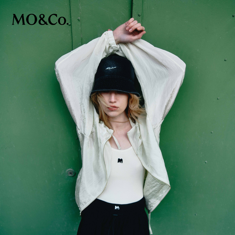 MOCO春季字母刺绣坑条纹吊带背心MBD1VETK01