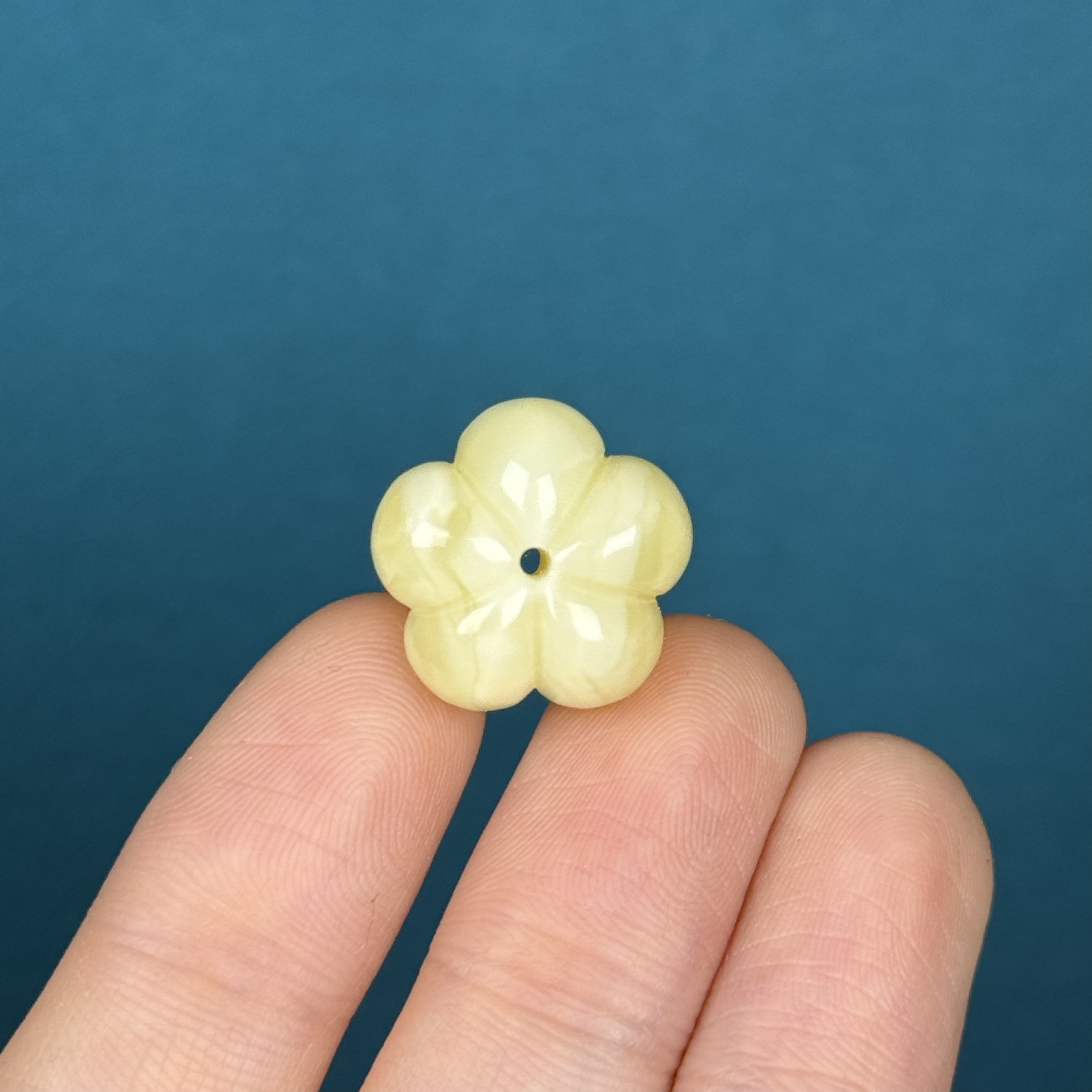 D7532天然原矿蜜蜡【瑕疵特价】五瓣花 17*13mm支持复检假一罚十