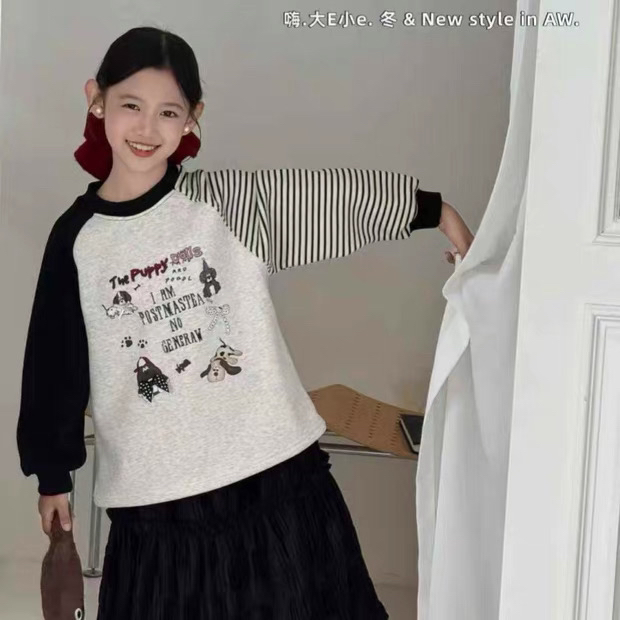 女童秋冬加厚一体绒插肩袖宽松圆领卡通卫衣时尚打底衫9952