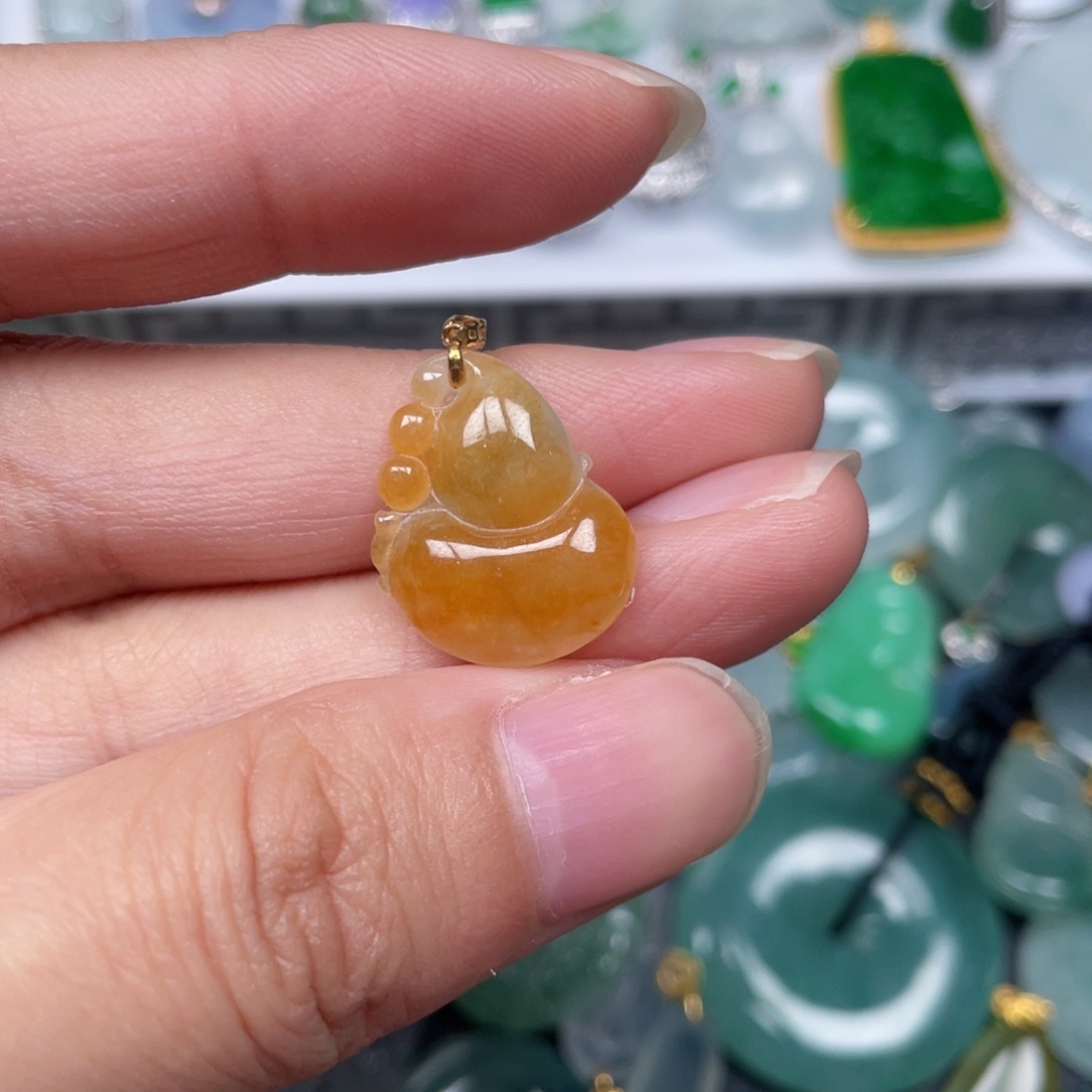 翡翠颈饰18K金镶嵌翡翠