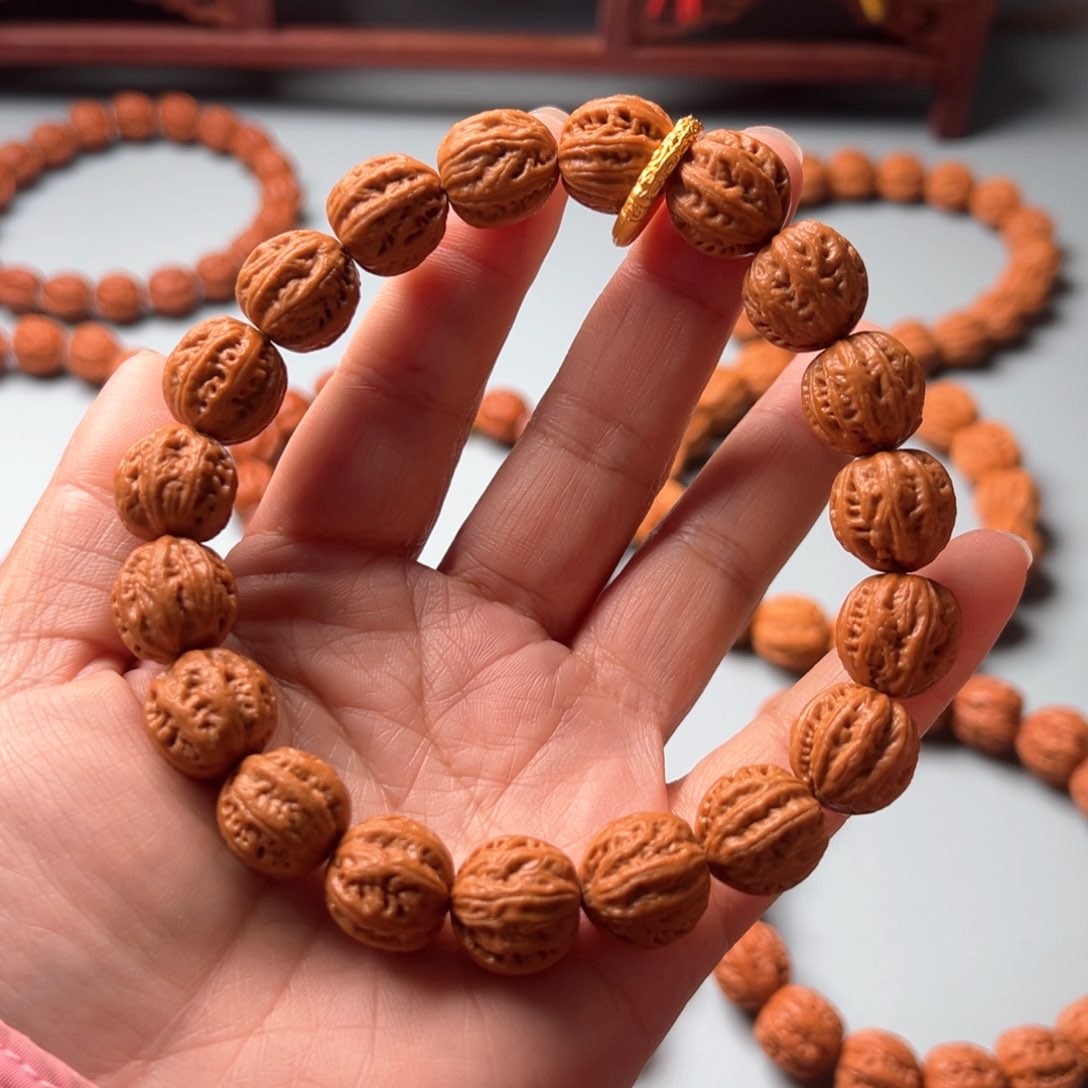 文玩核桃吊坠野生小核桃