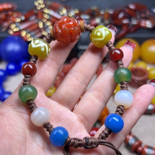 玛瑙/玉髓颈饰未镶嵌