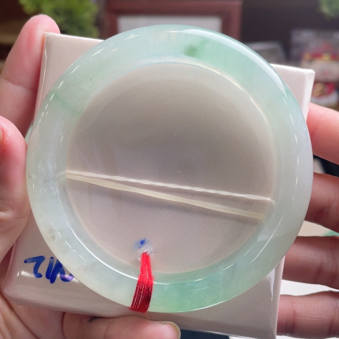 翡翠手镯未镶嵌56.3漏货 强推