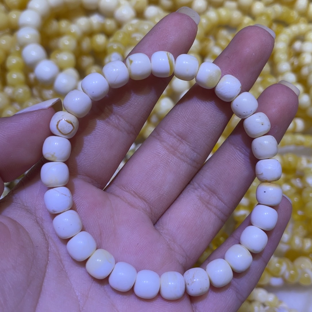 蜜蜡未镶嵌珠宝奇石7.5m