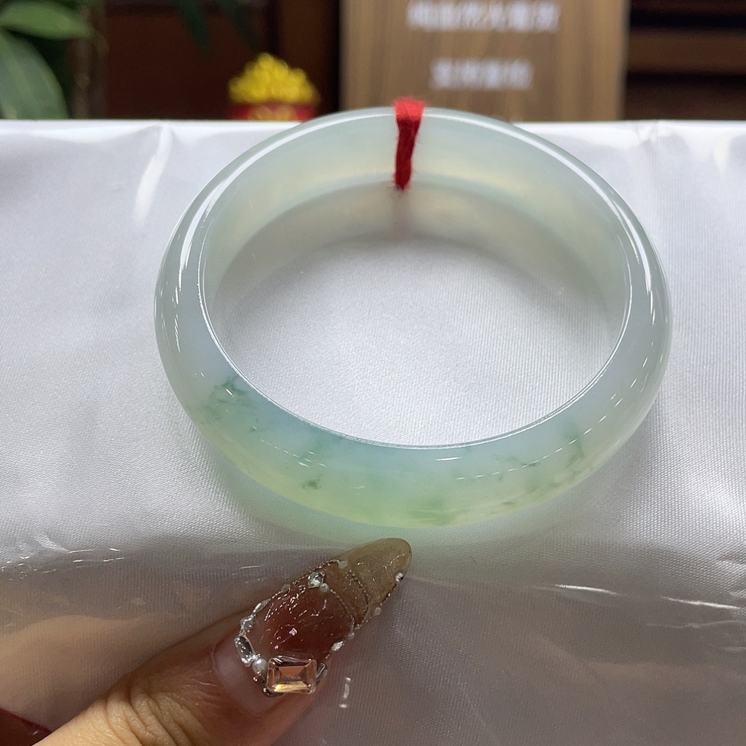 翡翠未镶嵌手镯25号